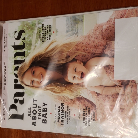 🆕️*Free* with Kids Clothes Purchase. Parents Magazine w/ 2022 CA State Travel - Picture 2 of 4